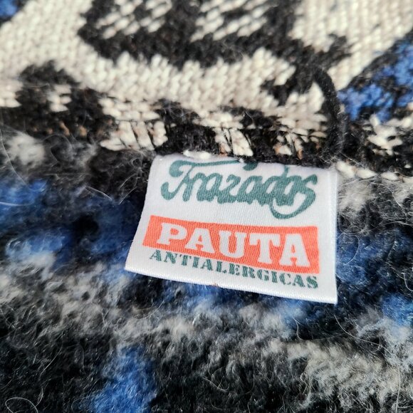 Frazadas Pauta Antialergicas blanket/throw with alpaca design. - Picture 10 of 10